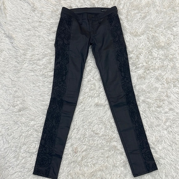 Rag & Bone Black Coated Floral Embroidery Skinny Jeans Size 25 - Picture 1 of 6